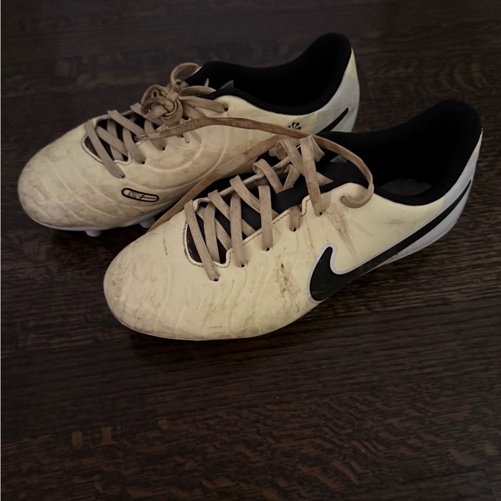 Nike kids Soccer Cleats Beige and Black Shoes
